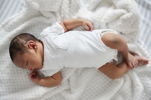 Safe sleeping for newborns guide