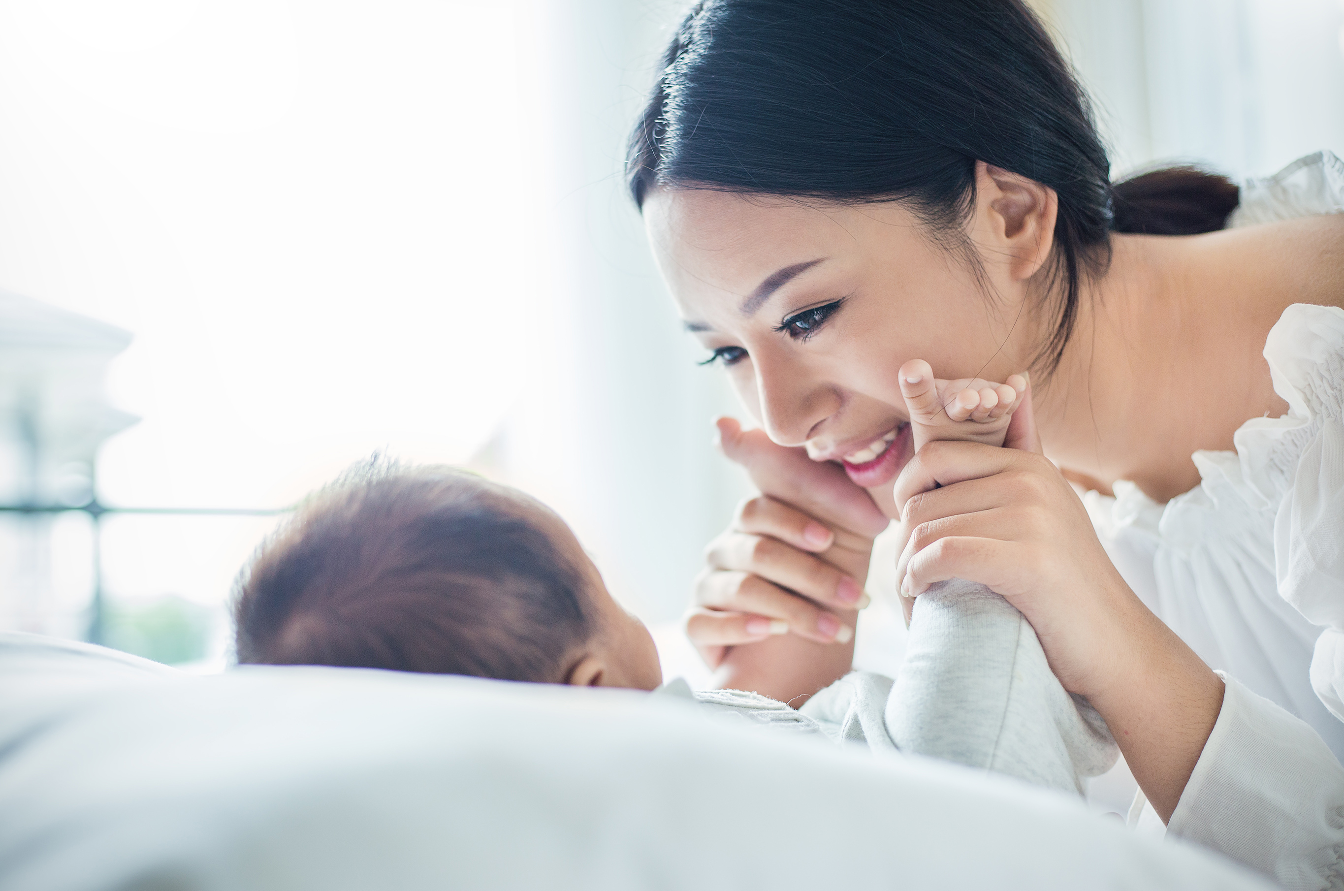 Saying ‘No’ to Visitors to Your Newborn ISN’T Rude
